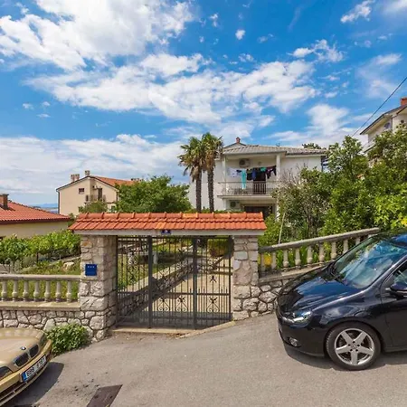 公寓 Three-bedroom In Xiii