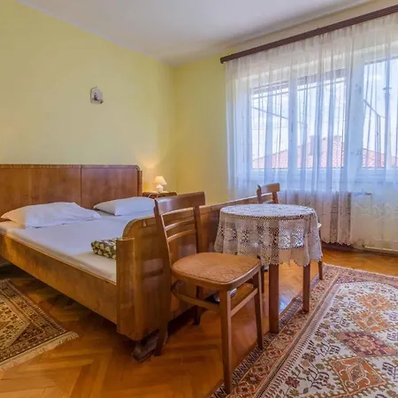 Three-bedroom In Xiii * Crikvenica