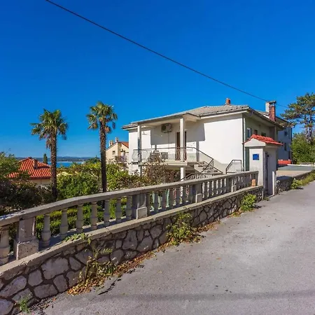 Three-bedroom In Xiii *