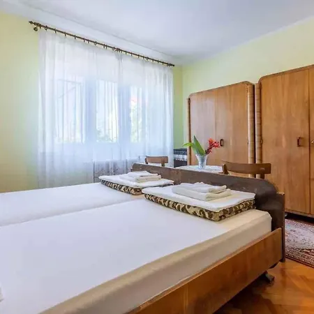 Three-bedroom In Crikvenica Xiii Apartment *