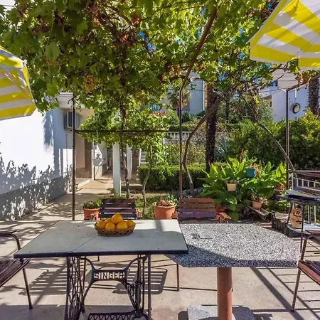 Three-bedroom In Xiii Crikvenica