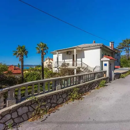 公寓 Three-bedroom In Xiii *