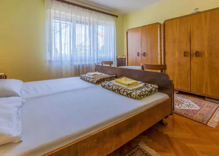 Three-bedroom In Xiii