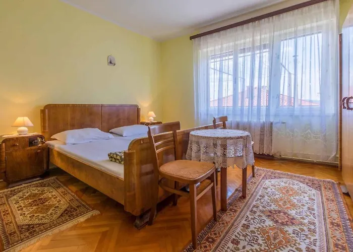 Three-bedroom In Xiii * Crikvenica
