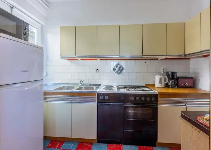 Three-bedroom In Xiii Apartmán *