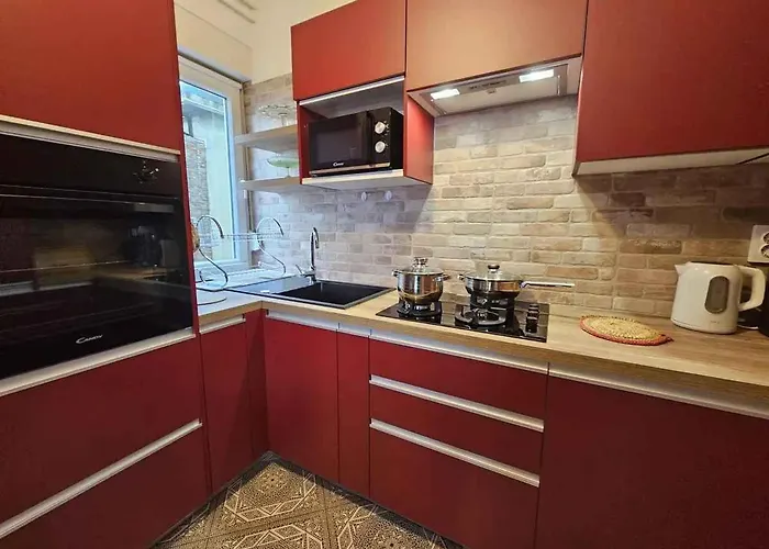 Apartmán Three-bedroom In Xiii